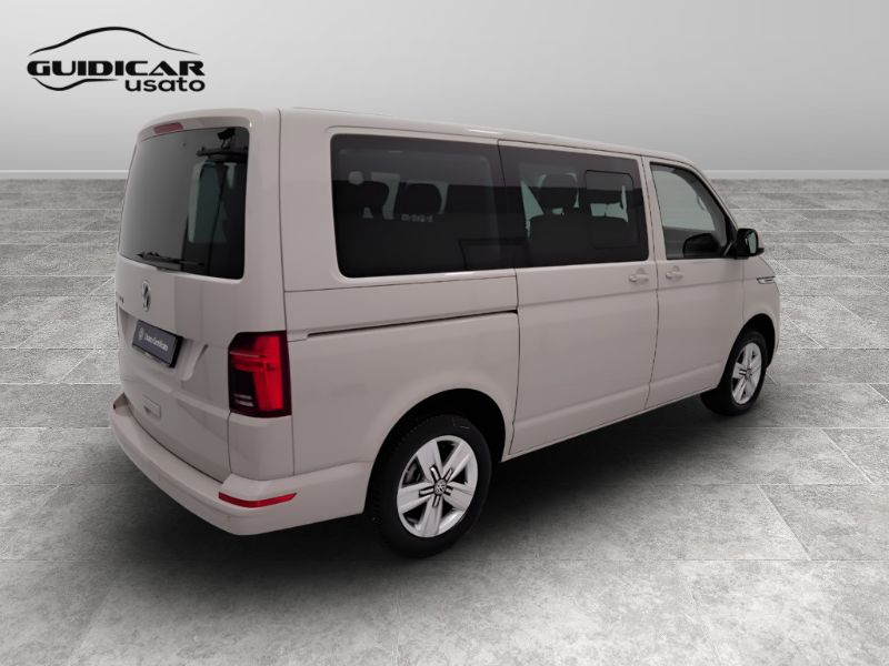 GuidiCar - VOLKSWAGEN INDUSTRIALI Caravelle 2023 CARAVELLE - Caravelle 2.0 tdi 150cv Cruise p.c. dsg Usato